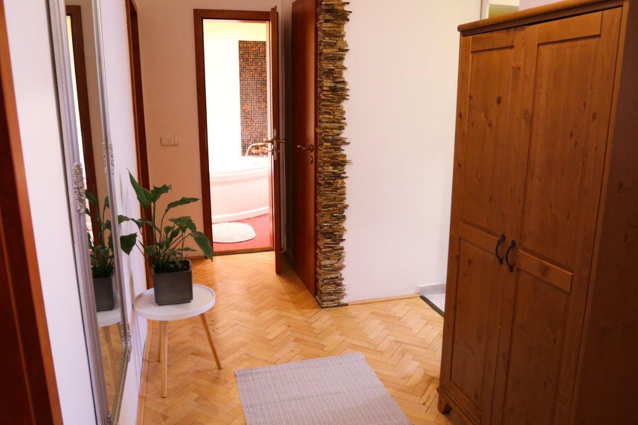 Palace Apartman - Minaret, Eger Exterior photo